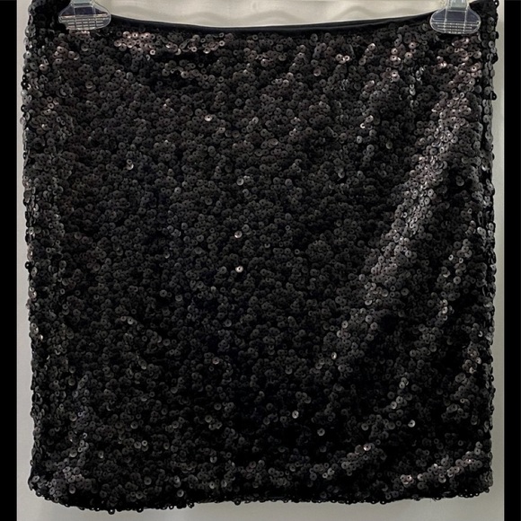 H & M Juniors Women’s S Solid Black Sequined Skirt - Picture 1 of 15
